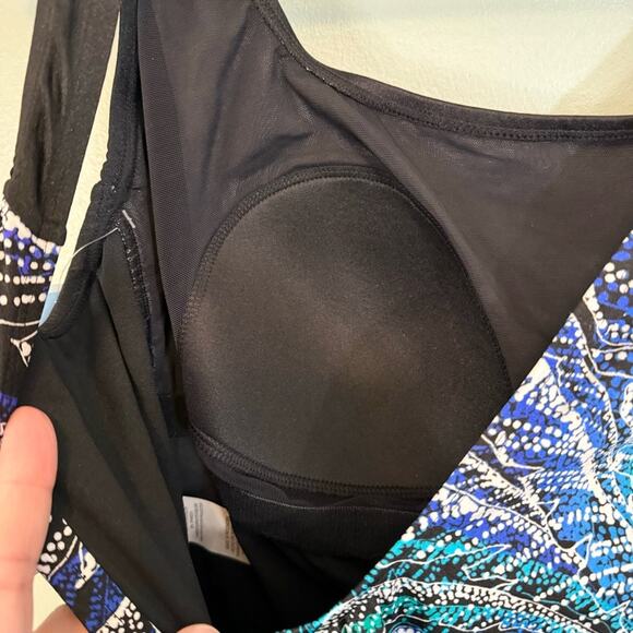 Swim Solutions Women's Black Firework Pull On One-Piece Swimsuit Size 14 NWT - Picture 3 of 11